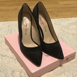 Penny Loves Kenny Opus PI Women’s Pump Black Crushed Velvet